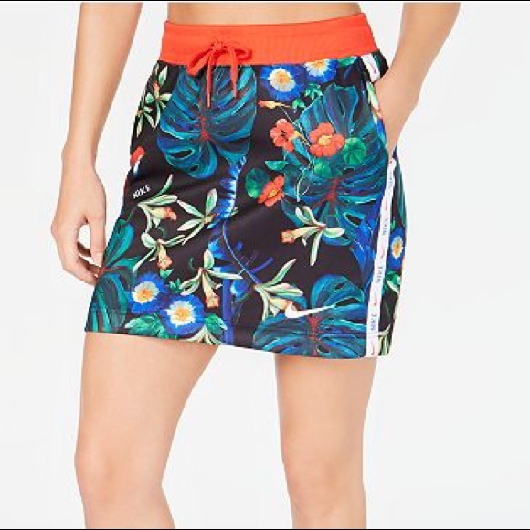 nike floral skirt